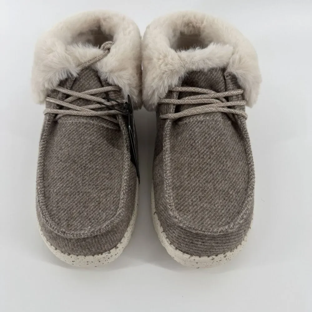 NEW Hey Dude Britt Fur Lined Slip On Shoes Women 9 Tan Brown Cozy Loafers Casual